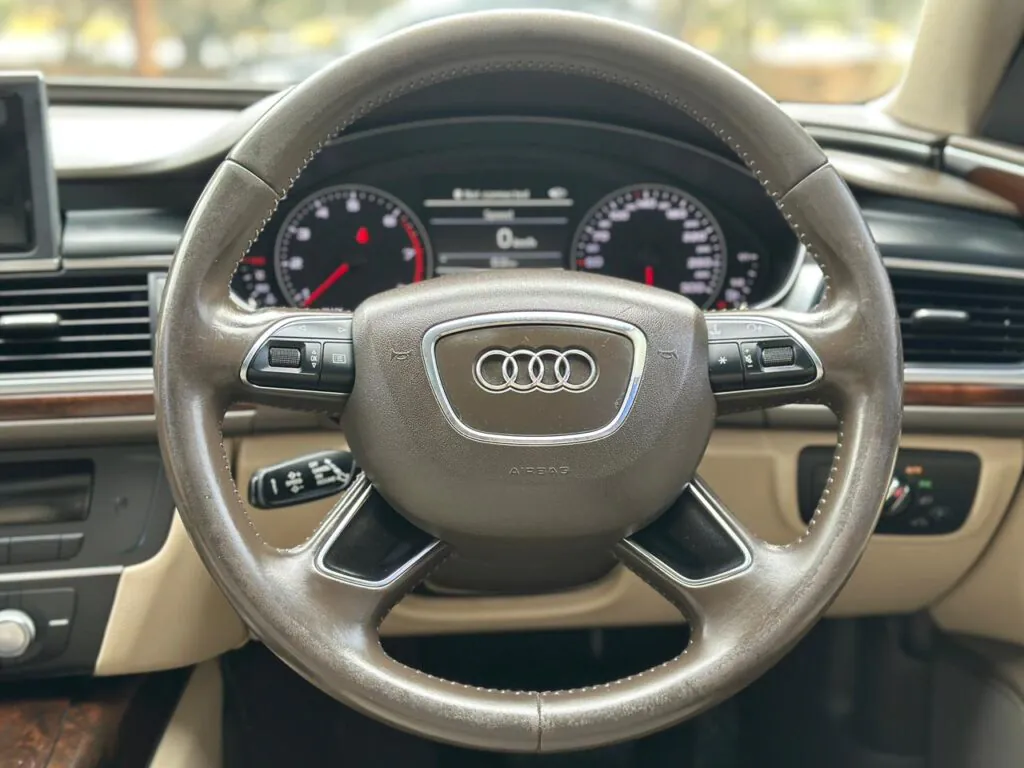 Audi A6 1.8 TFSI Business Class Edition - 2015