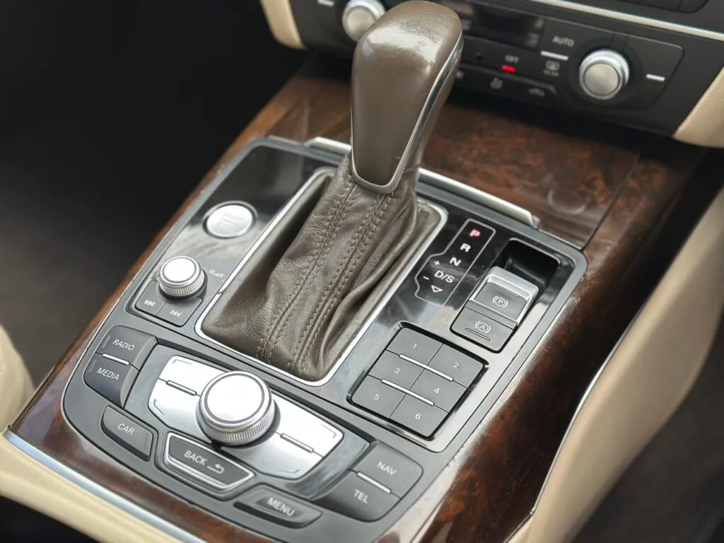 Audi A6 1.8 TFSI Business Class Edition - 2015